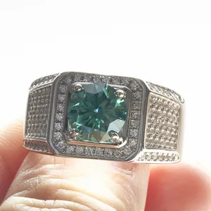 Bague large pour homme en argent avec pierre vert émeraude et accents moissanite