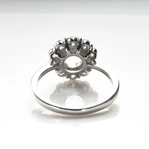 Montatura per anello in argento 925 girasole con moissanite e alone scintillante retrò