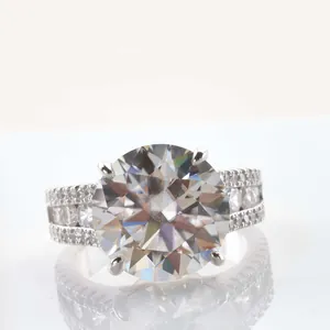 Anillo de Moissanita de Lujo en Plata de Ley 925 Chapado en Oro Blanco Talla Redonda Anillo de Compromiso Mujer Joyería