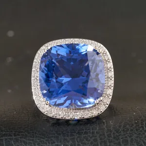 Elegante Anillo De Oro De 18K Con Zafiro Cultivado Para Mujer Corte Cojín Anillo De Piedra Preciosa Azul Con Diamantes Cultivados Para Joyería De Boda