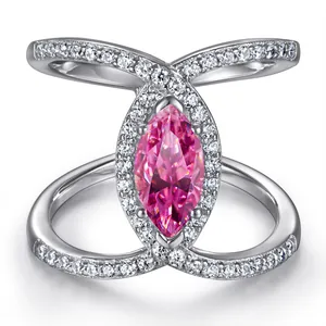 S925 Silberring mit marquise-geschliffenem rosa Moissanit und luxuriösem X-Band-Design