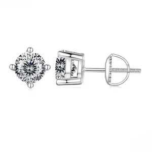 Makroaufnahme von Silber-Ohrstecker mit Moissanit und sicherem Schraubverschluss