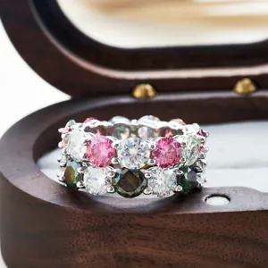Anello Eternity in Argento Sterling 925 con Moissanite per Donna Taglio Rotondo con Pietre Rosa Verde Bianco e Certificato GRA