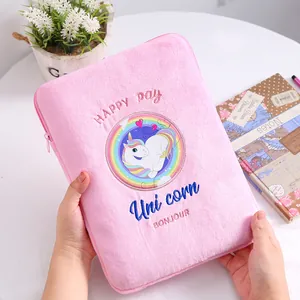 Funda de peluche rosa para portátil con bordado de unicornio para tablet de 11 pulgadas