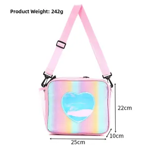 Regenbogen-Lunchtasche mit Herz-Detail, Netzfach und Größenangaben im Überblick