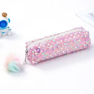 Astuccio con paillettes arcobaleno rosa con pompon colorato e decorazione astronauta