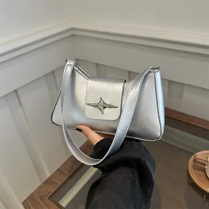 Sac à Épaule Y2K en Cuir PU Avec Boucle Étoile pour Femmes Sac sous le Bras Vintage Baguette Petit Sac Carré Style de Rue