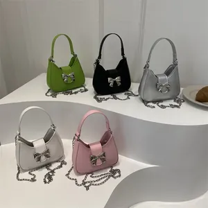 Sac à Épaule Femme en Similicuir PU Avec Nœud en Métal Argenté Sac Hobo Croissant Sac à Main Chaîne Métallique Pour Fête