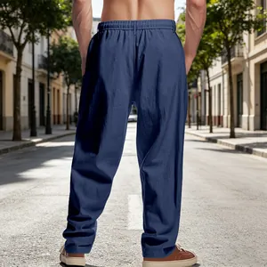 Vue arrière d'un pantalon décontracté en coton et lin respirant pour hommes, bleu