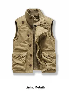 Dettaglio macro del gilet vintage da uomo kaki con calda fodera in pile sherpa marrone