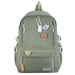 Mochila Harajuku de nailon verde oliva con insignias lindas y colgante de conejo