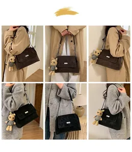 Détails de grands sacs fourre-tout noir et marron avec chaînes et breloques lapin peluche