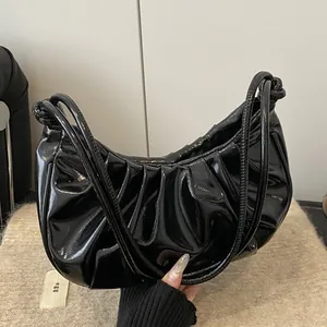 Sac sous le Bras Plissé Métallique pour Femmes Sac Nuage Minimaliste en Cuir Synthétique Souple Sac à Main Bandoulière