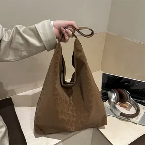Vintage Leopard Print Tote Bag For Women Large Capacity Faux Suede Shoulder Bag Casual Commuter Underarm Hobo Bag With Magnetic Buckle