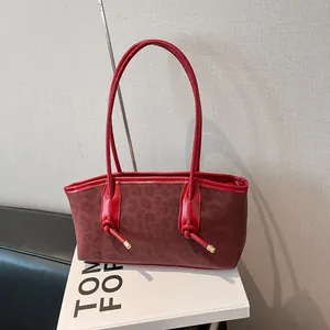 Retro red leopard embossed shoulder bag with large capacity for commuting style