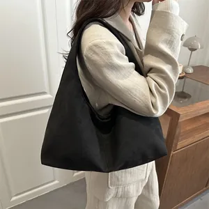 Grand sac cabas minimaliste en daim noir pour femme, sac hobo élégant porté à l'épaule