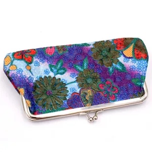Portefeuille long élégant brodé de fleurs avec fermoir vintage argenté pour femme