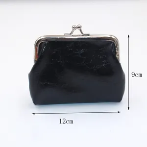 Glanzend zwarte PU-leren portemonnee met vintage kusssluiting, afmeting 12cm bij 9cm