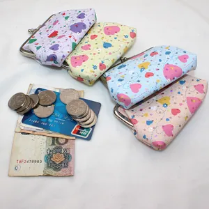 Porte-monnaie Rétro en Cuir PU Imprimé Cœur Étoile avec Fermoir Baiser pour Femme Petit Portefeuille à Paillettes Doux