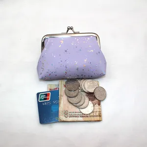Paarse glitter portemonnee met metalen knipsluiting voor pasjes en contant geld