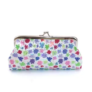 Elegante pochette in pelle PU con stampa floreale laser e chiusura retrò in metallo