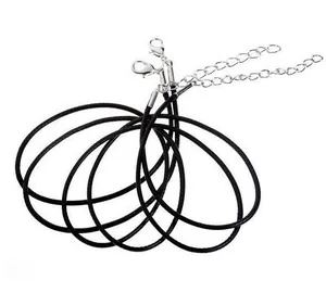 Set de collares de cordón encerado negro con cierres de langosta plateados ajustables