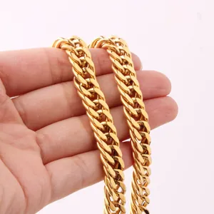 Polished gold stainless steel Cuban link necklace for men with hip-hop street style