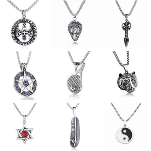 Collier Pendentif Vintage Punk Hip Hop pour Hommes Chaîne en Acier Inoxydable Alliage Tête de Lion Scorpion Ange Croix Bijoux Streetwear