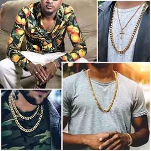 Collage van modellen met gouden Cubaanse schakelkettingen en armbanden in streetstyle-stijl