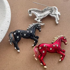 Élégante Broche Cheval au Galop Émail Strass Animal Pour Hommes Femmes Épingle de Revers de Costume Bijoux de Mode de Luxe