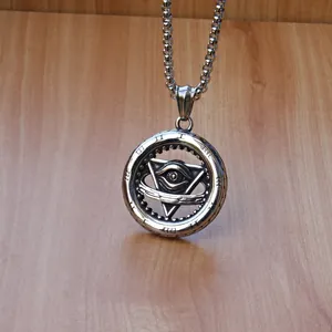Collana retrò in acciaio inossidabile con ciondolo Occhio della Provvidenza e numeri romani