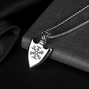 Κολιέ με βέλος πυξίδα Viking Vegvisir και αλυσίδα από ανοξείδωτο ατσάλι με χάντρες