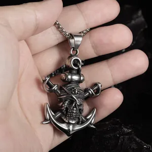 Collier avec pendentif ancre et crâne rétro en acier argenté brossé pour mode homme