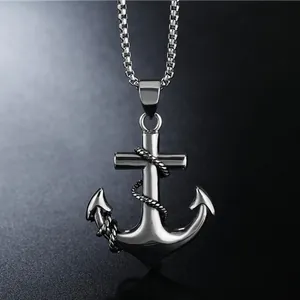 Collier pendentif ancre pour homme en acier inoxydable argenté avec détails de corde