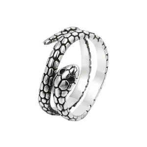 Vintage-Schlangenring aus Silber mit detaillierter Schuppentextur und verstellbarer Form