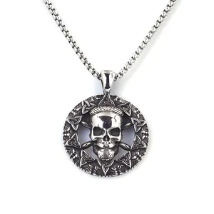 Collana con ciondolo teschio di Odino vichingo in acciaio inossidabile e nodi celtici vintage