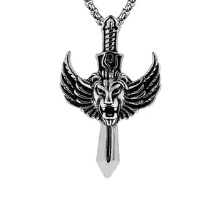 Collana con Pendente a Spada ad Ala con Testa di Leone in Acciaio Inossidabile Punk Vintage per Uomo Gioielli