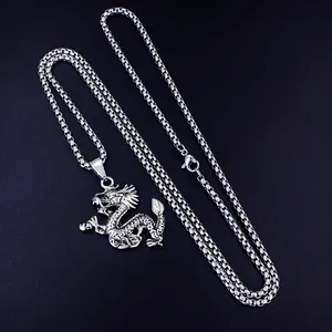 Collana con ciondolo a forma di drago cinese in acciaio inossidabile e catena a scatola