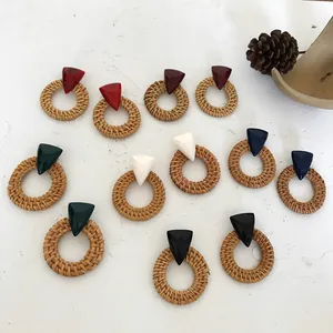 Bohemian Rattan Woven Round Drop Earrings For Women Resin Triangle Geometric Stud Earrings Vintage Vacation Jewelry Gift