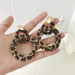 Boheems Luipaardprint Geweven Creolen Voor Vrouwen Vintage Acryl Geometrische Rotan Stro Hangende Oorbellen Sieraden