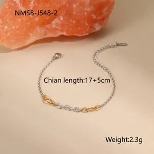 Detail view of dual-tone gold and silver chain bracelet with 17+5cm length and 2.3g weight