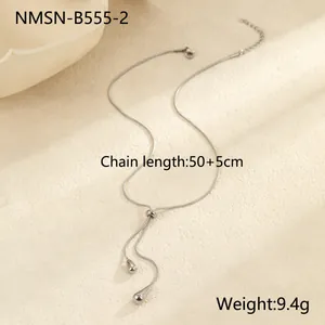 Détail du collier minimaliste en acier inoxydable avec goutte d'eau et dimensions