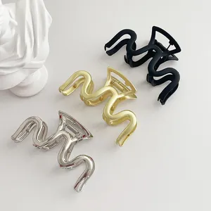 Minimalist Wave Shaped Metal Hair Claw For Women Elegant Alloy Non Slip Hair Clip Hair Accessories For French Twist Updo Headwear