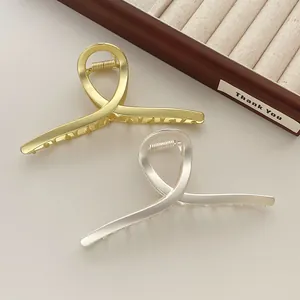Elegante Matte Metalen Haarklem Minimalistische Geometrische Legering Shark Clip Mat Goud Zilver Haaraccessoire Voor Vrouwen