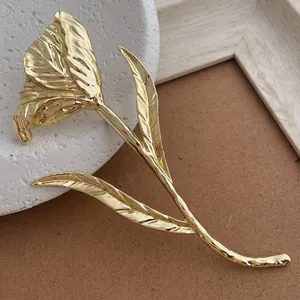 Luxury Golden Tulip Flower Brooch For Women Stainless Steel Hammered Texture Elegant Floral Corsage Vintage Jewelry Gift