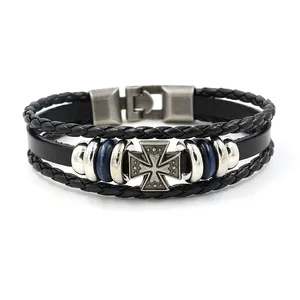 Bracelet rétro multicouche en cuir avec breloque étoile croisée et perles à rayures