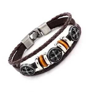 Punk Vintage mehrlagiges Lederarmband mit Legierungskreuzanhängern und Metallverschluss