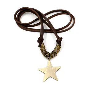Pendente stella pentagramma in bronzo vintage su cordoncino in pelle marrone per uomo e donna