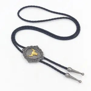 Western-Bolo-Tie mit goldenem Stierkopf-Emblem auf Vintage-Silber-Schiebeschnalle