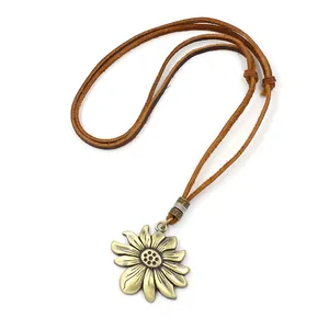 Pendentif tournesol vintage en bronze avec cordon en cuir marron ajustable pour femme